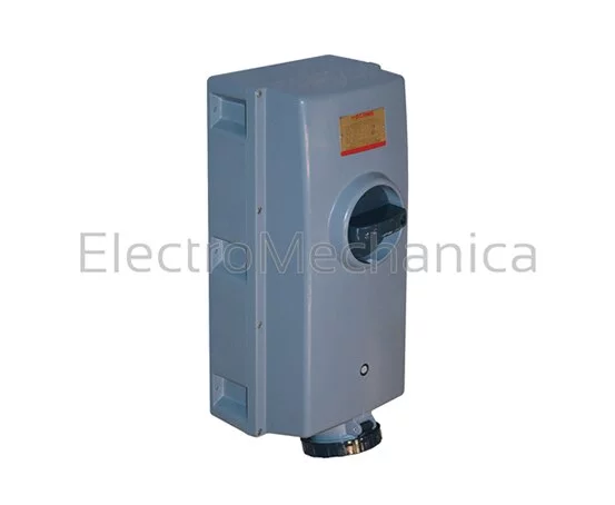 125A 3P+E IP67 H/D SURF SW/SOCKET